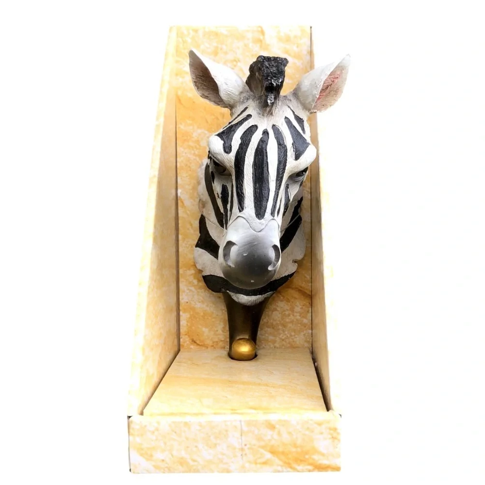 Zebra Handpainted Decorative Wall Hook Figurine (15838)
